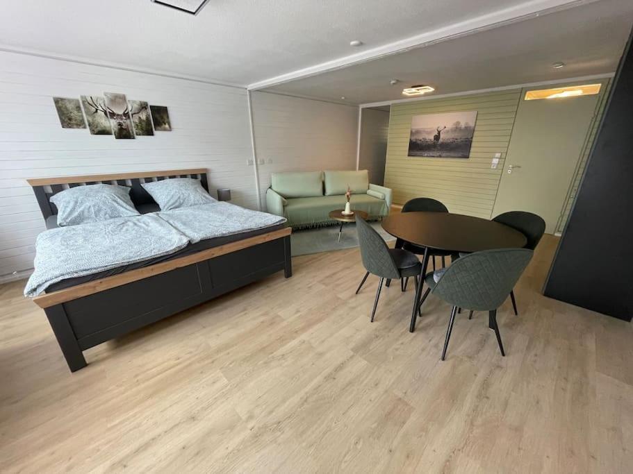 Ferienwohnung Auszeit 사스바흐발덴 외부 사진